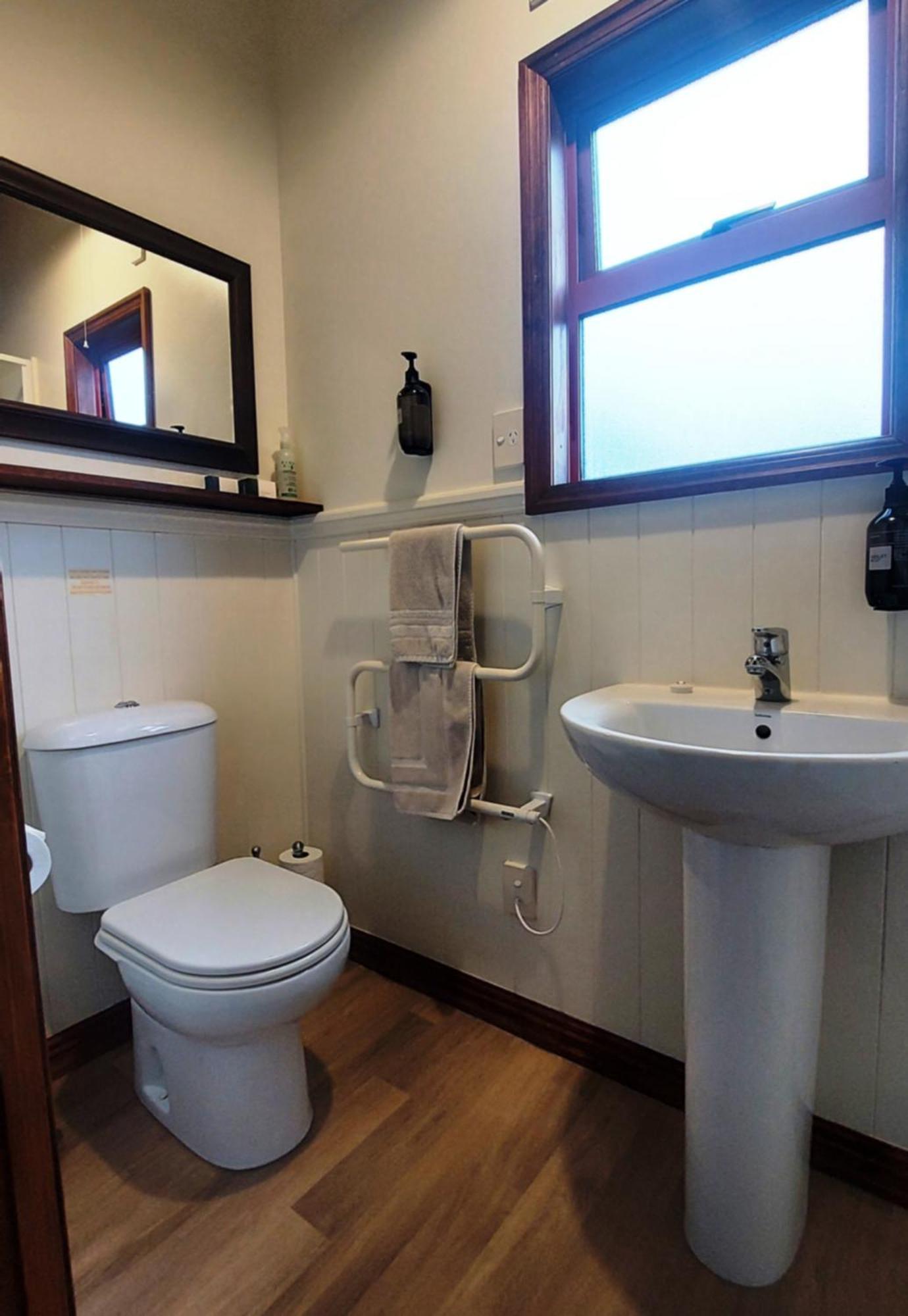 Country Lodge Kinloch Таупо Екстериор снимка