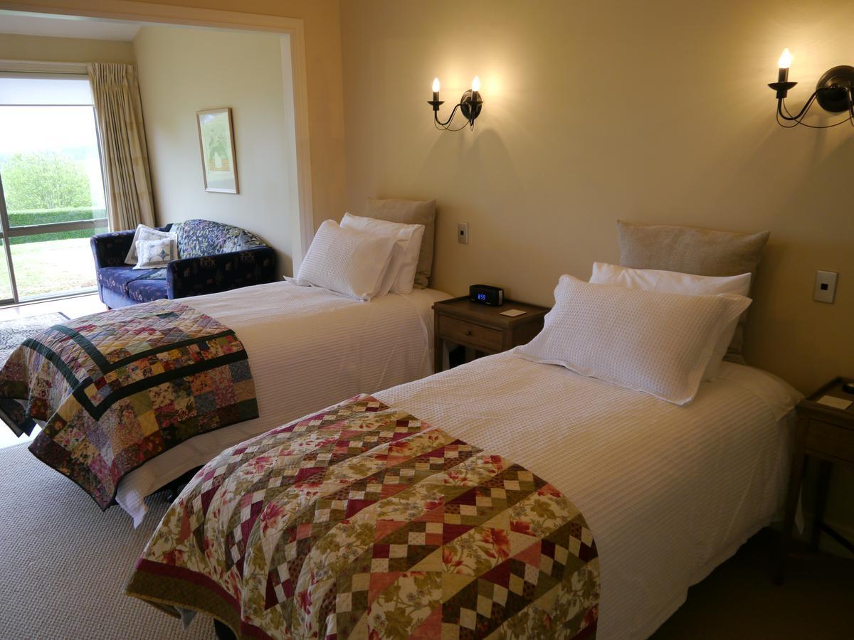 Country Lodge Kinloch Таупо Екстериор снимка