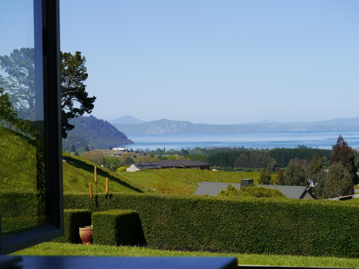 Country Lodge Kinloch Таупо Екстериор снимка