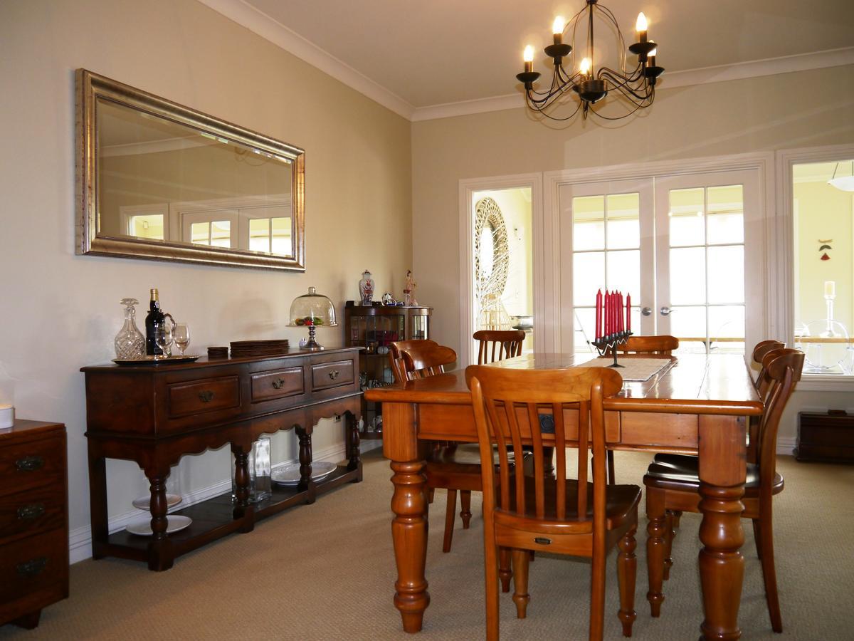 Country Lodge Kinloch Таупо Екстериор снимка